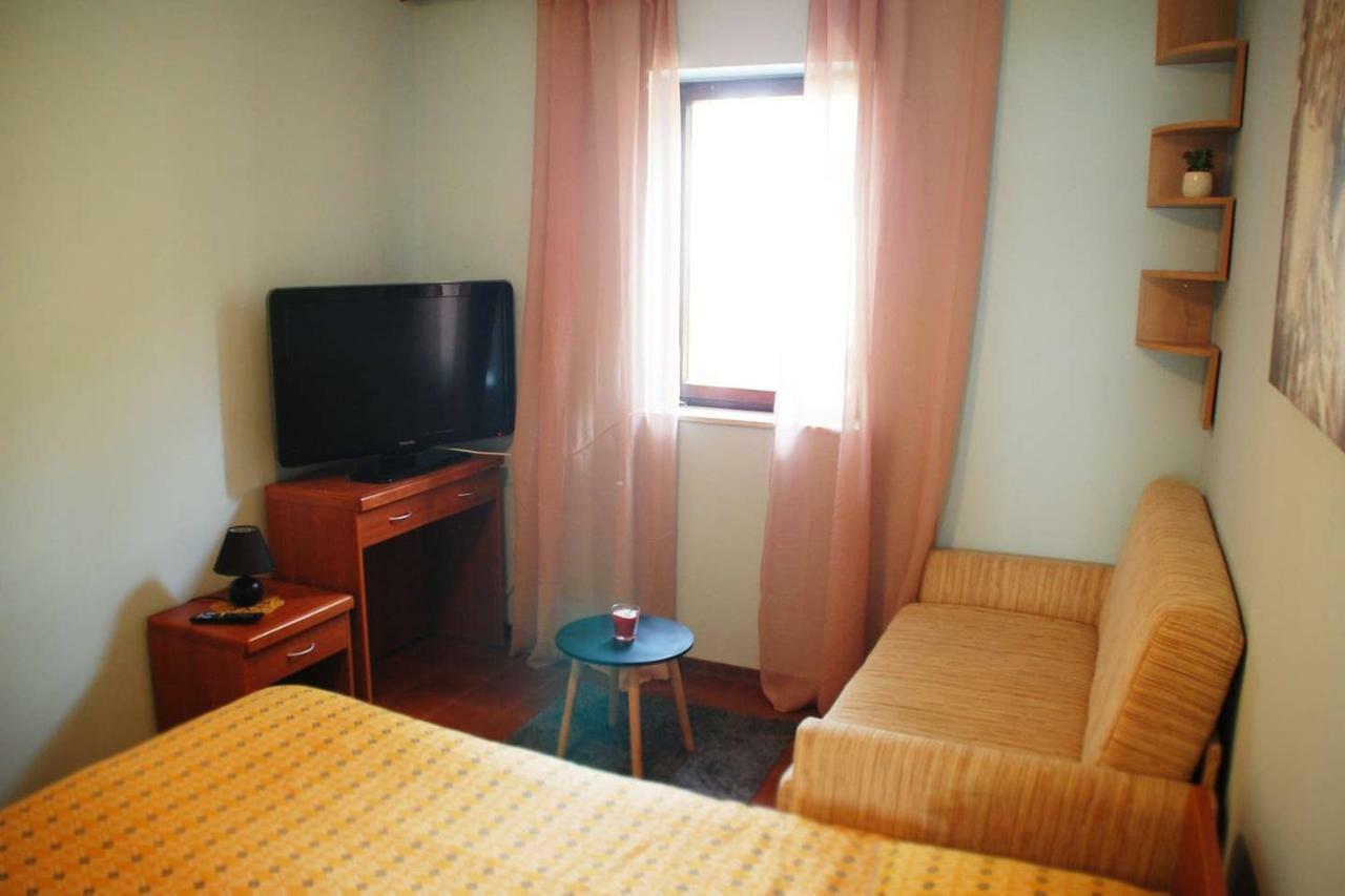 Studio Apartman Ziganto Ičići Eksteriør bilde