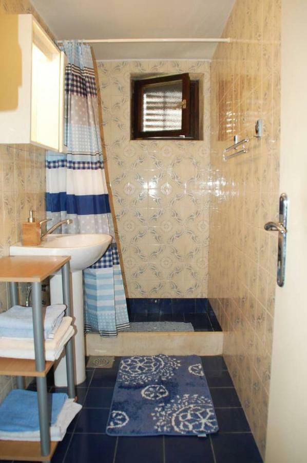 Studio Apartman Ziganto Ičići Eksteriør bilde